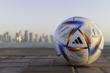 Discrete hint naar inclusie op… de officiële voetbal van de Wereldbeker in Qatar!